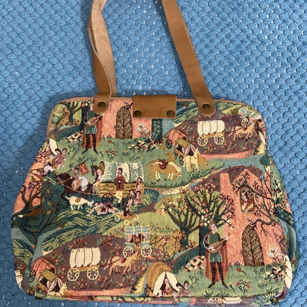 Vintage Tapestry Handbag with Leather Handles – One Of A Kind, Snap Closure - Picture 2 of 6